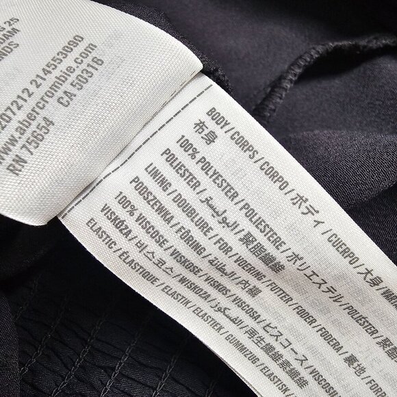 Abercrombie & Fitch Black Long Sleeve V-Neck Shirt Blouse Smocked Back Womens XS - Picture 4 of 8